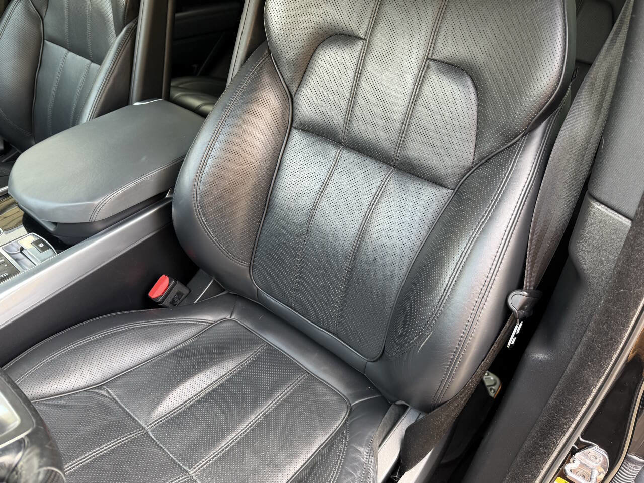 Used 2015 Land Rover Range Rover Sport HSE image 35