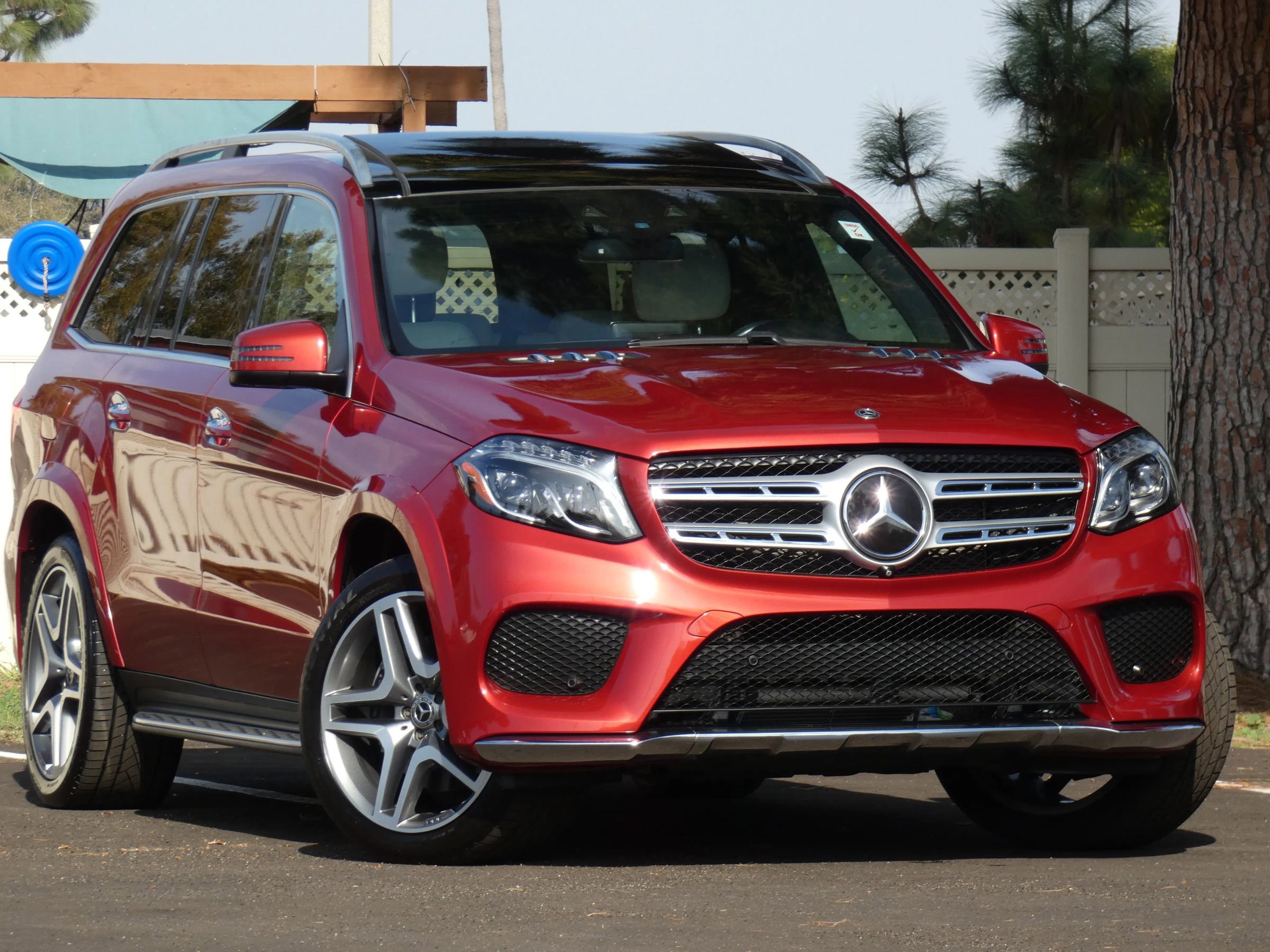 Used 2019 Mercedes-Benz GLS 550 4MATIC image 3