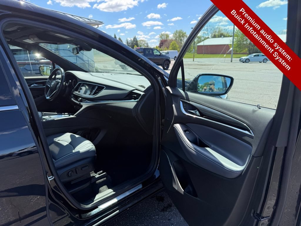 Used 2023 Buick Enclave Essence w/ Experience Buick Package AWD/4WD image 43