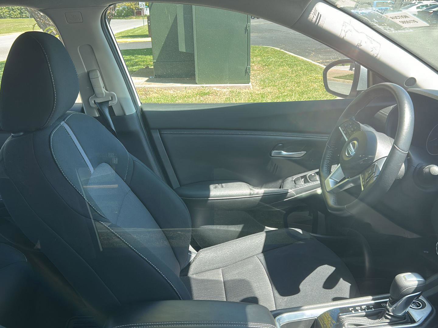 Used 2023 Nissan Sentra SV w/ All-Weather Package FWD image 7