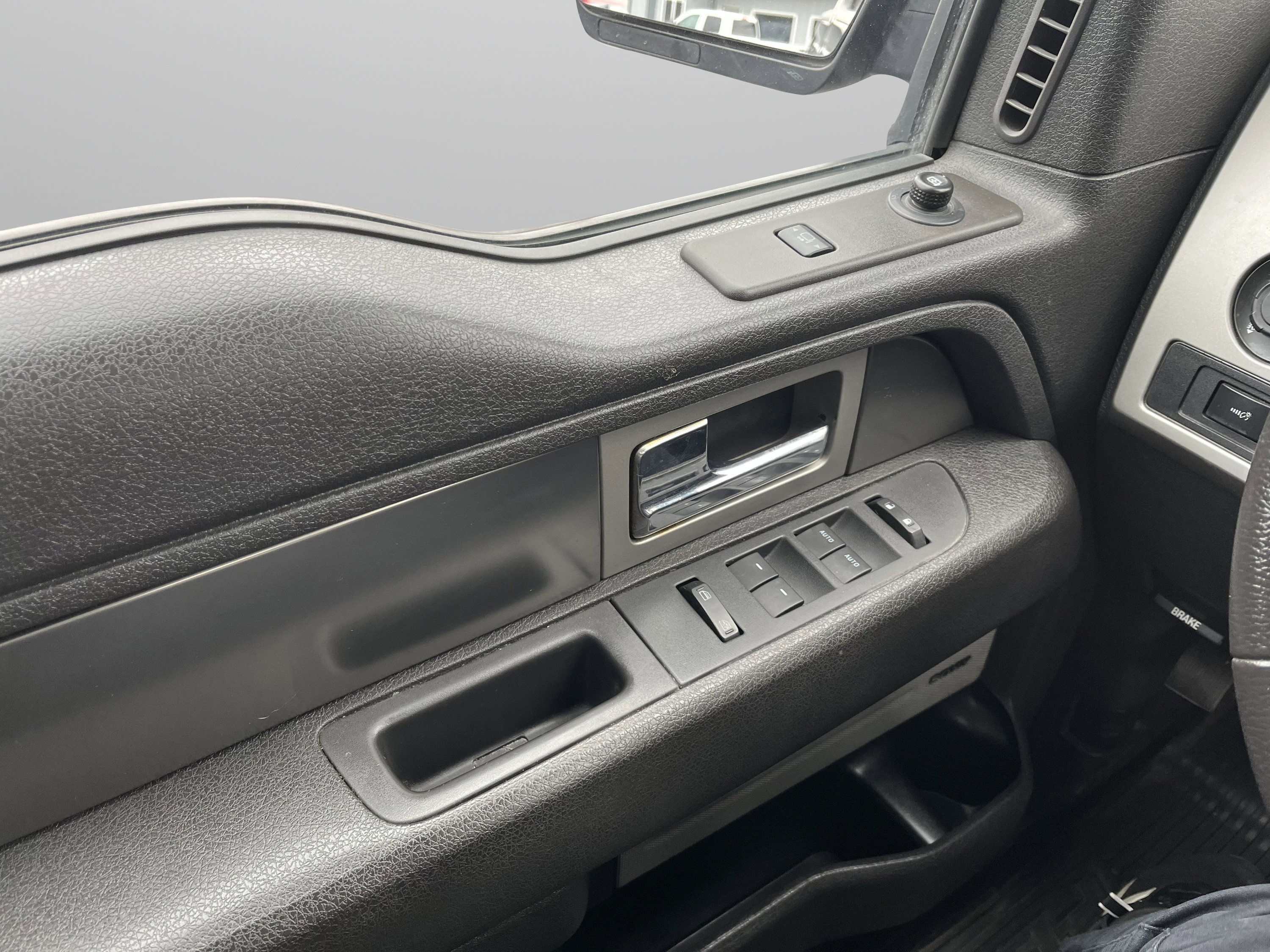 Used 2013 Ford F150 FX4 w/ Luxury Equipment Group AWD/4WD image 16