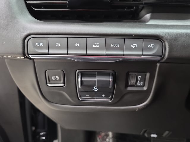 Certified 2023 Cadillac Escalade Sport Platinum w/ LPO, ONYX Package AWD/4WD image 22