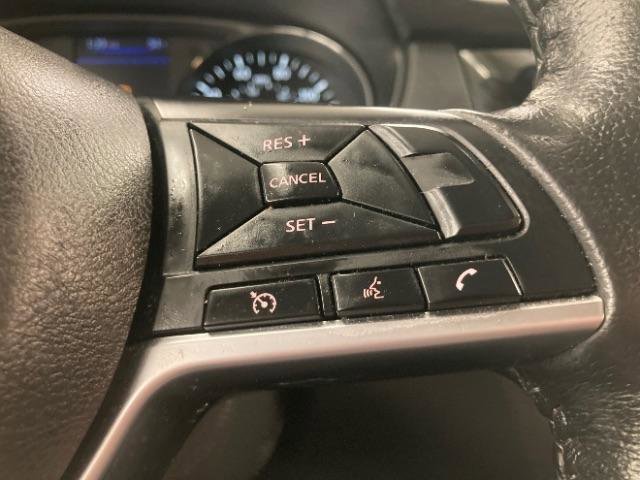 Used 2020 Nissan Rogue SV image 23