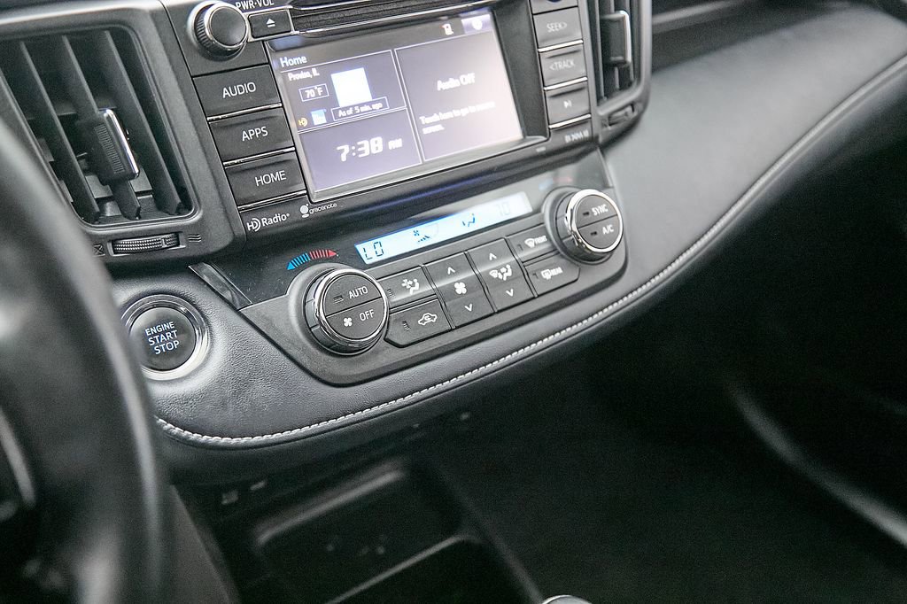 Used 2018 Toyota RAV4 XLE w/ Plus Extra Value Package AWD/4WD image 15