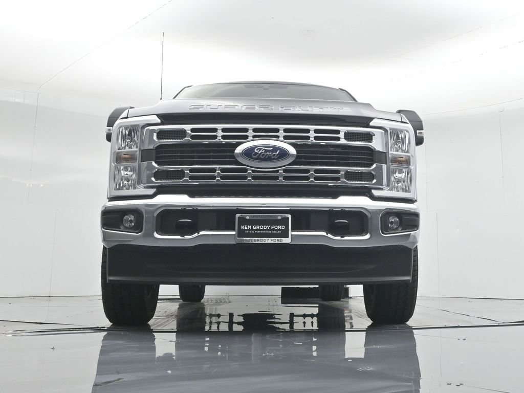 New 2026 Ford F350 XLT w/ FX4 Off-Road Package image 44