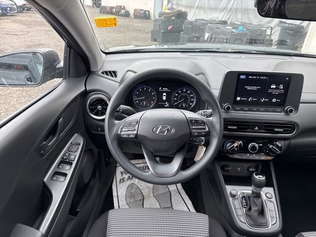 Used 2023 Hyundai Kona SE image 23
