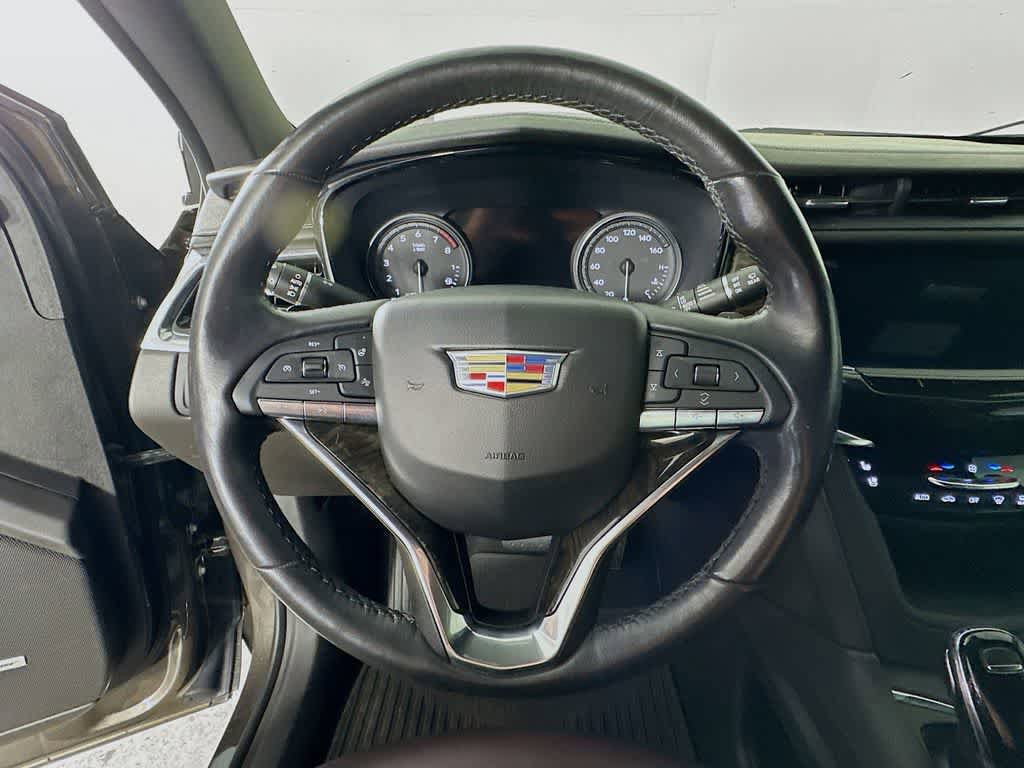 Used 2020 Cadillac XT6 Premium Luxury FWD image 16