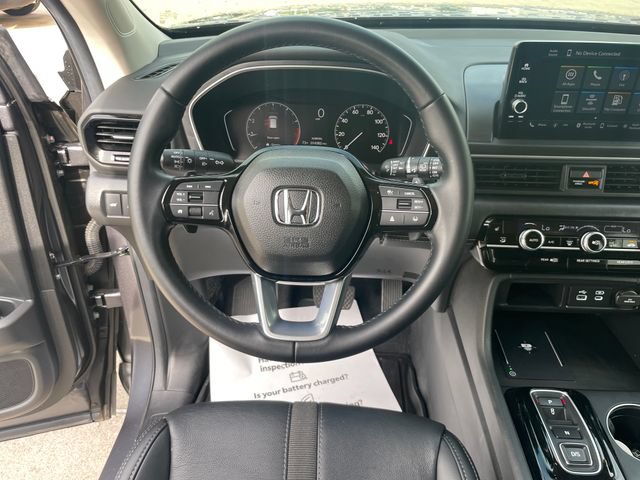 Used 2025 Honda Pilot EX-L image 23