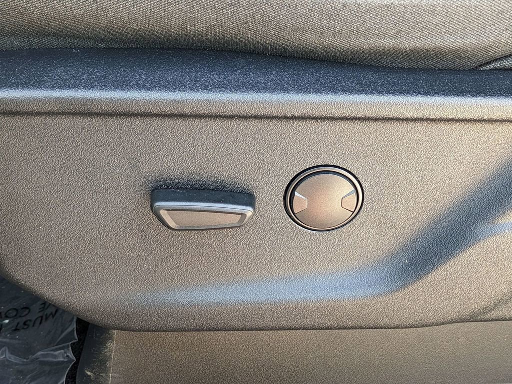 Used 2024 Ford F150 XLT w/ Mobile Office Package image 16