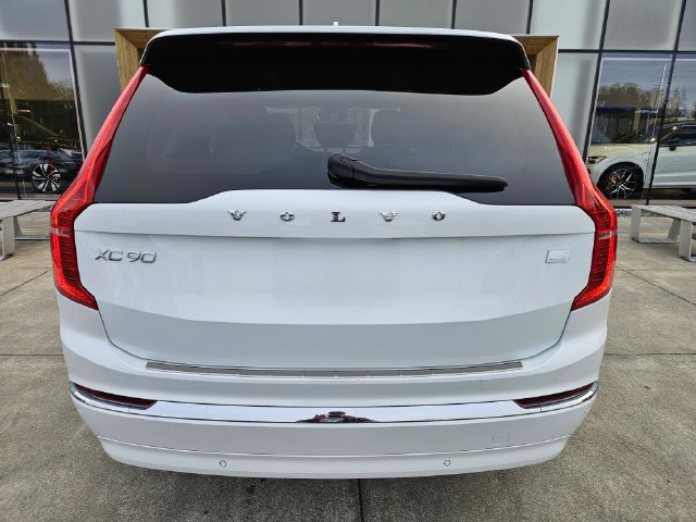 Used 2024 Volvo XC90 T8 Plus w/ Protection Package Premier AWD/4WD image 6