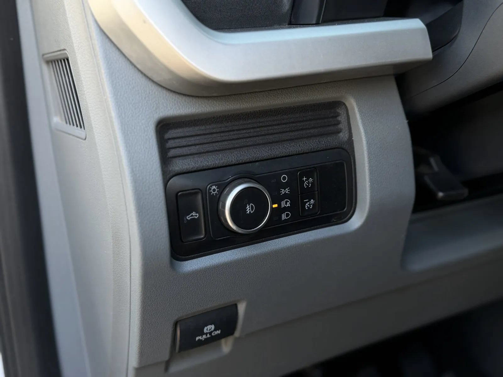 Used 2025 Ford F250 XLT AWD/4WD image 26