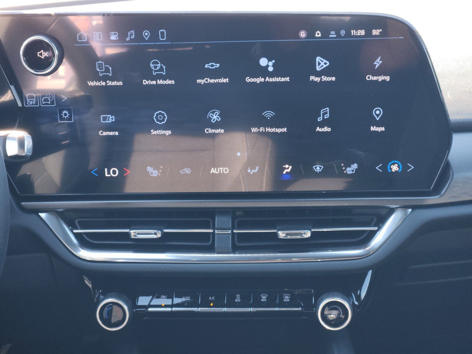New 2026 Chevrolet Equinox EV LT w/ Comfort Package image 9