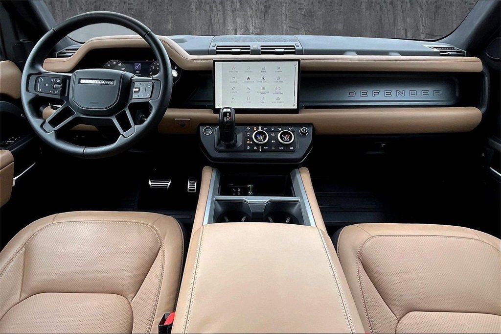Used 2025 Land Rover Defender 110 V8 image 7