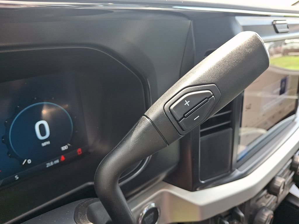 New 2026 Ford F350 XLT w/ XLT Premium Package AWD/4WD image 11