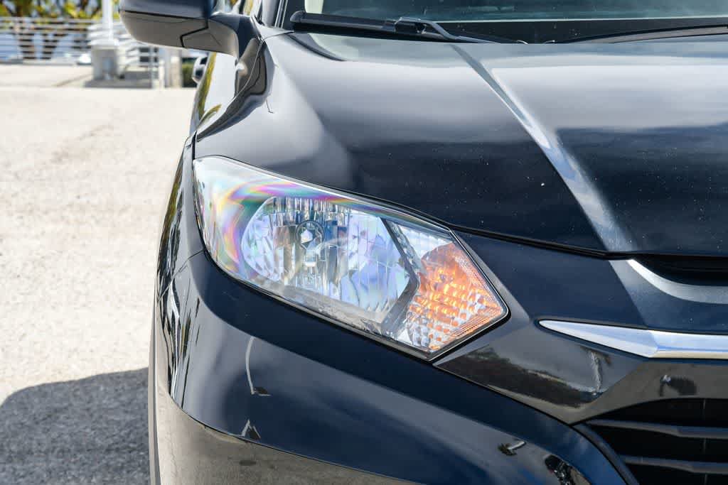 Used 2017 Honda HR-V LX image 4