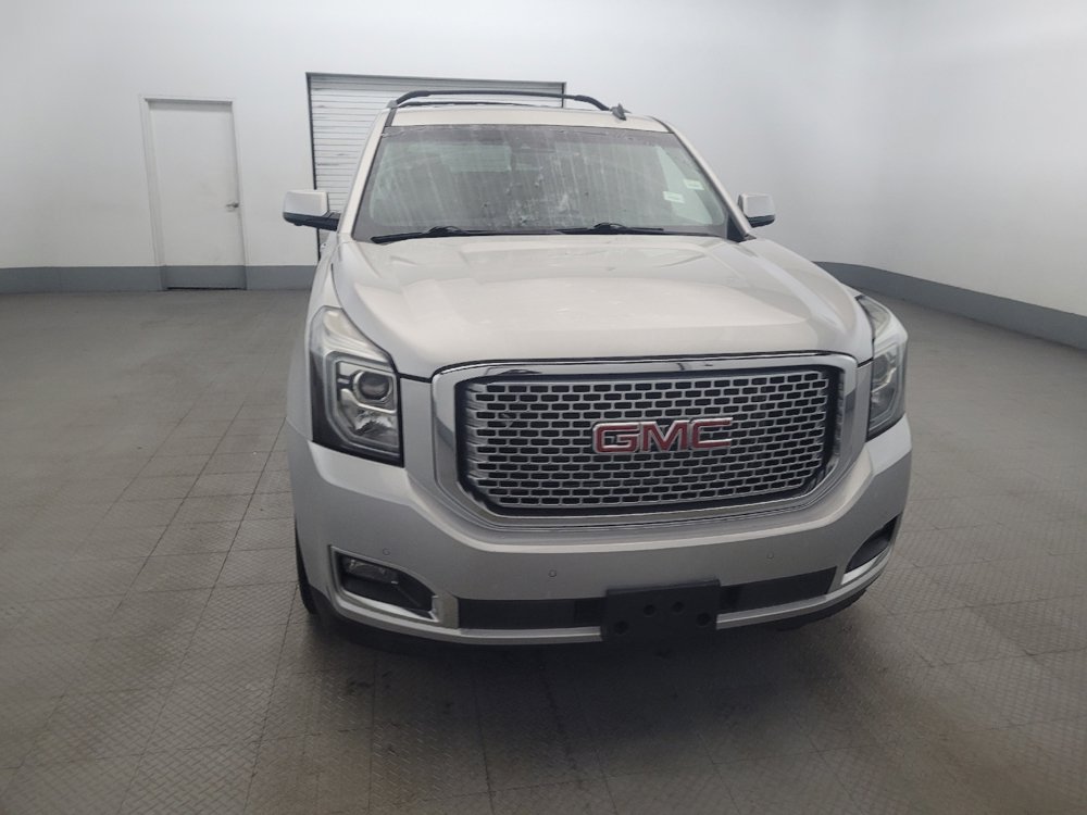 Used 2015 GMC Yukon Denali w/ Touring Package AWD/4WD image 14
