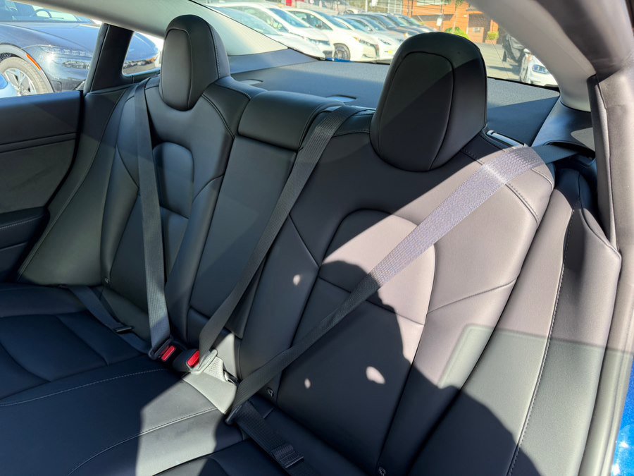 Used 2023 Tesla Model 3 Standard Range image 45