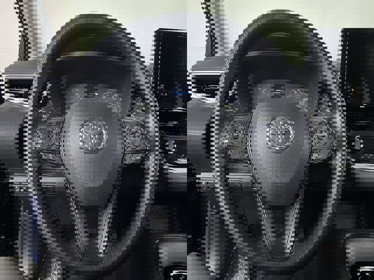 Used 2023 Toyota Corolla LE image 13