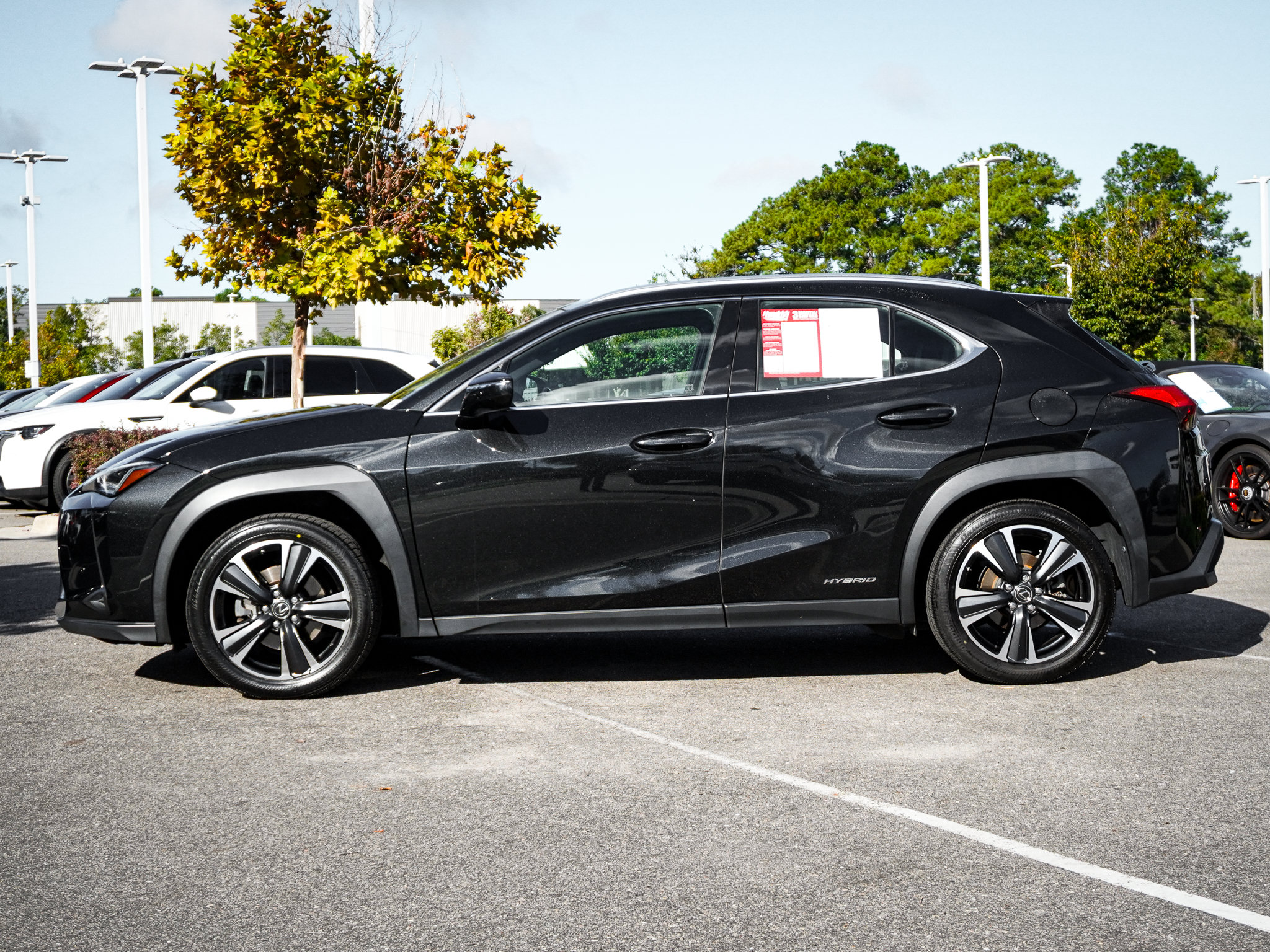 Used 2021 Lexus UX 250h w/ Premium Package AWD/4WD image 7