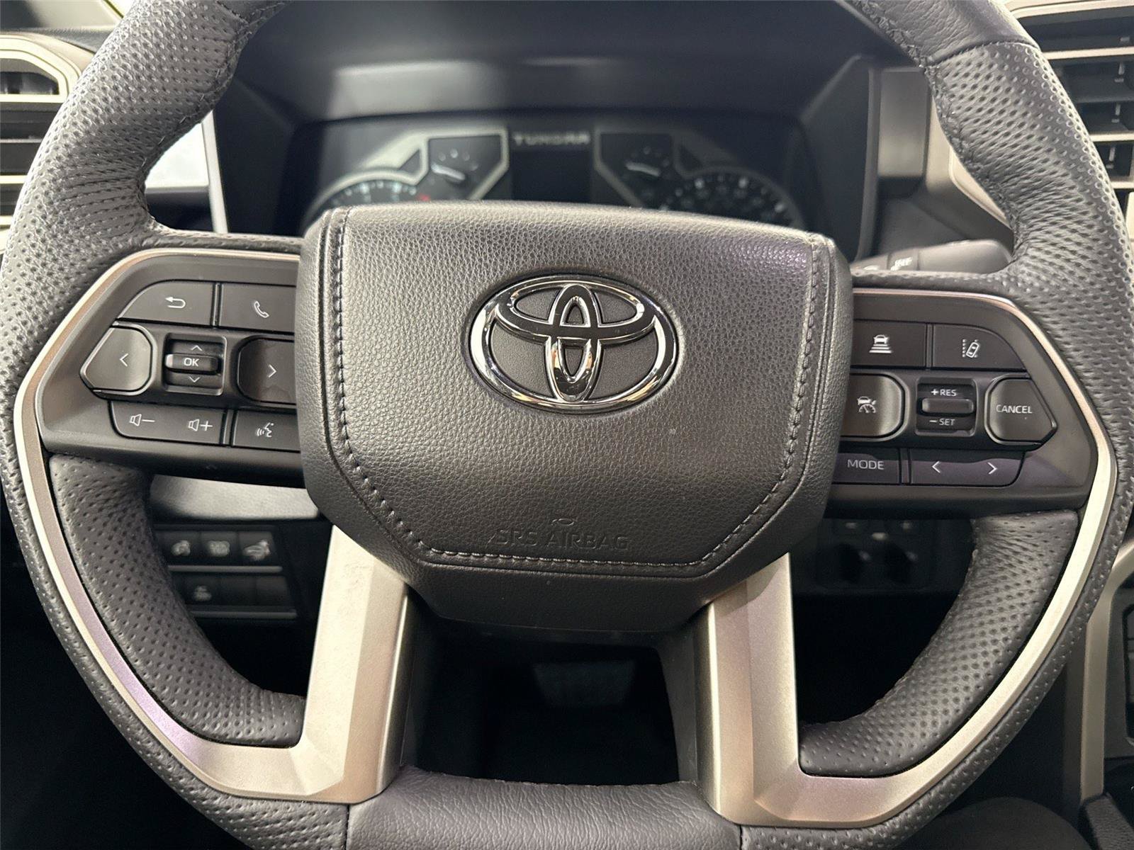 Certified 2025 Toyota Tundra SR5 w/ SR5 Premium Package AWD/4WD image 17