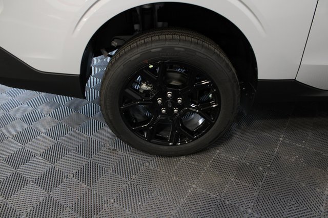 New 2025 Ford Maverick Lariat w/ Black Appearance Package image 25