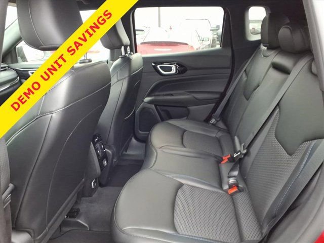 New 2026 Jeep Compass Latitude image 15