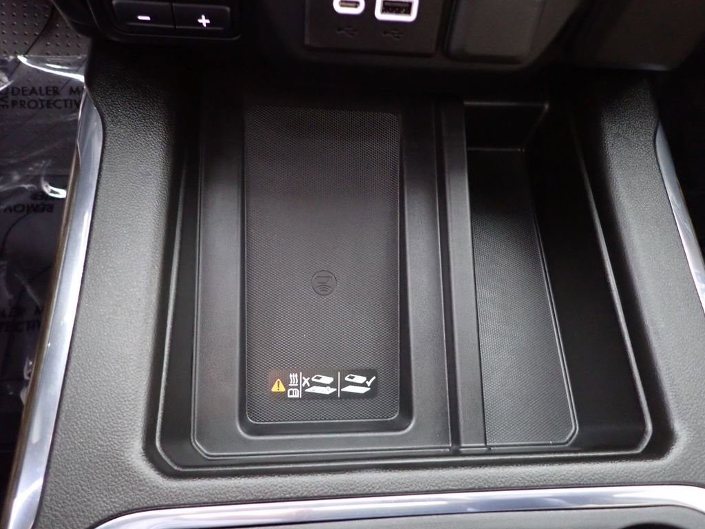 Used 2022 Chevrolet Silverado 1500 High Country w/ LPO, Dark Essentials Package image 37