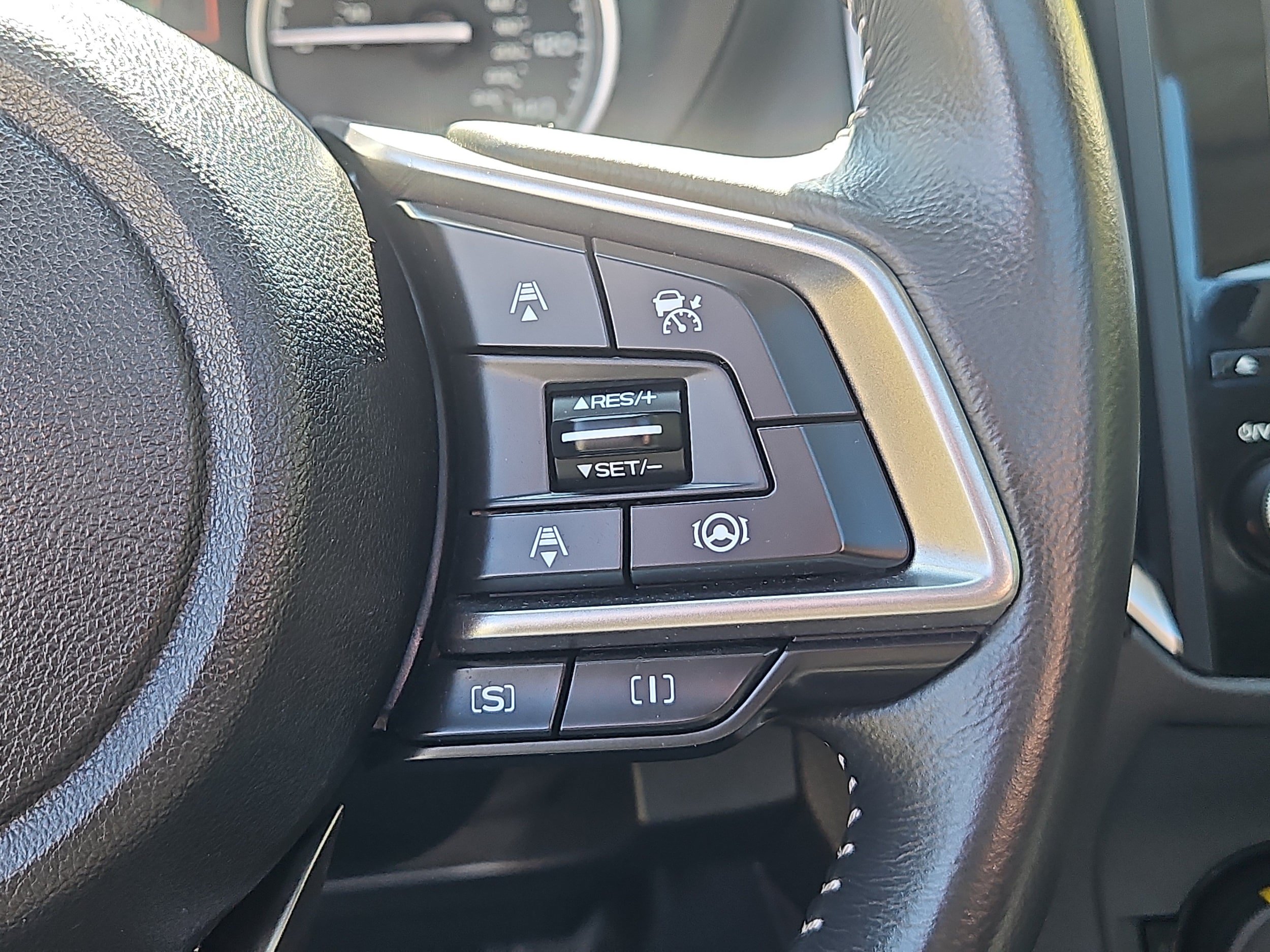 Certified 2023 Subaru Forester Premium AWD/4WD image 16