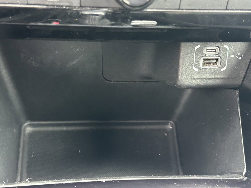 Used 2024 Jeep Compass Limited image 25