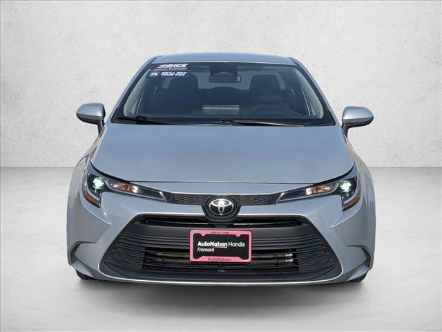 Used 2023 Toyota Corolla LE image 2