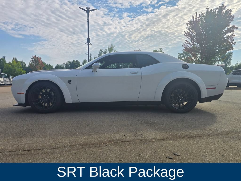 Used 2022 Dodge Challenger SRT Hellcat RWD image 4