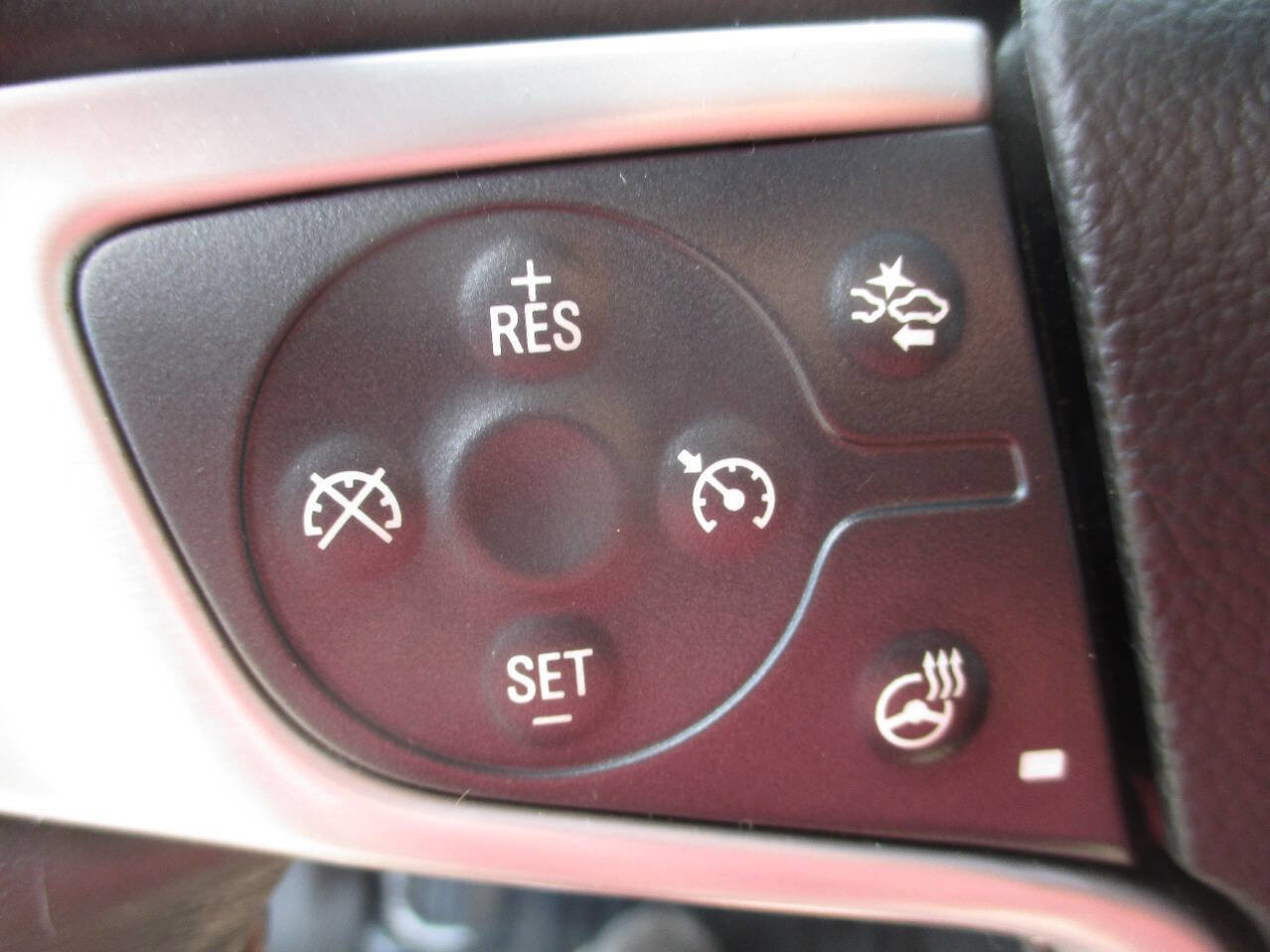 Used 2015 GMC Yukon SLT w/ Open Road Package image 27