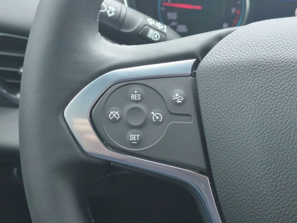 Used 2024 Chevrolet Traverse LT FWD image 18