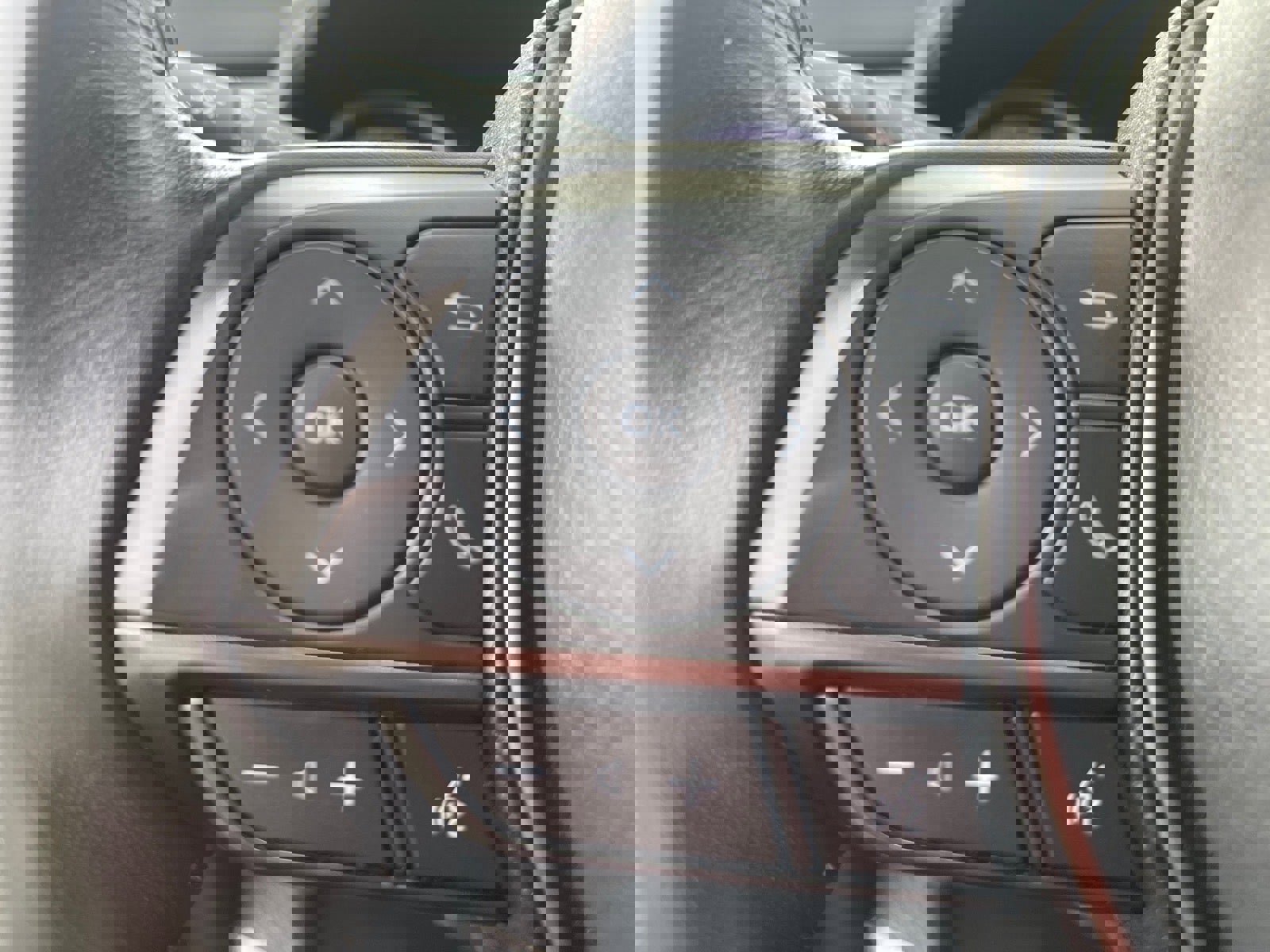 Used 2024 Toyota Camry SE image 8