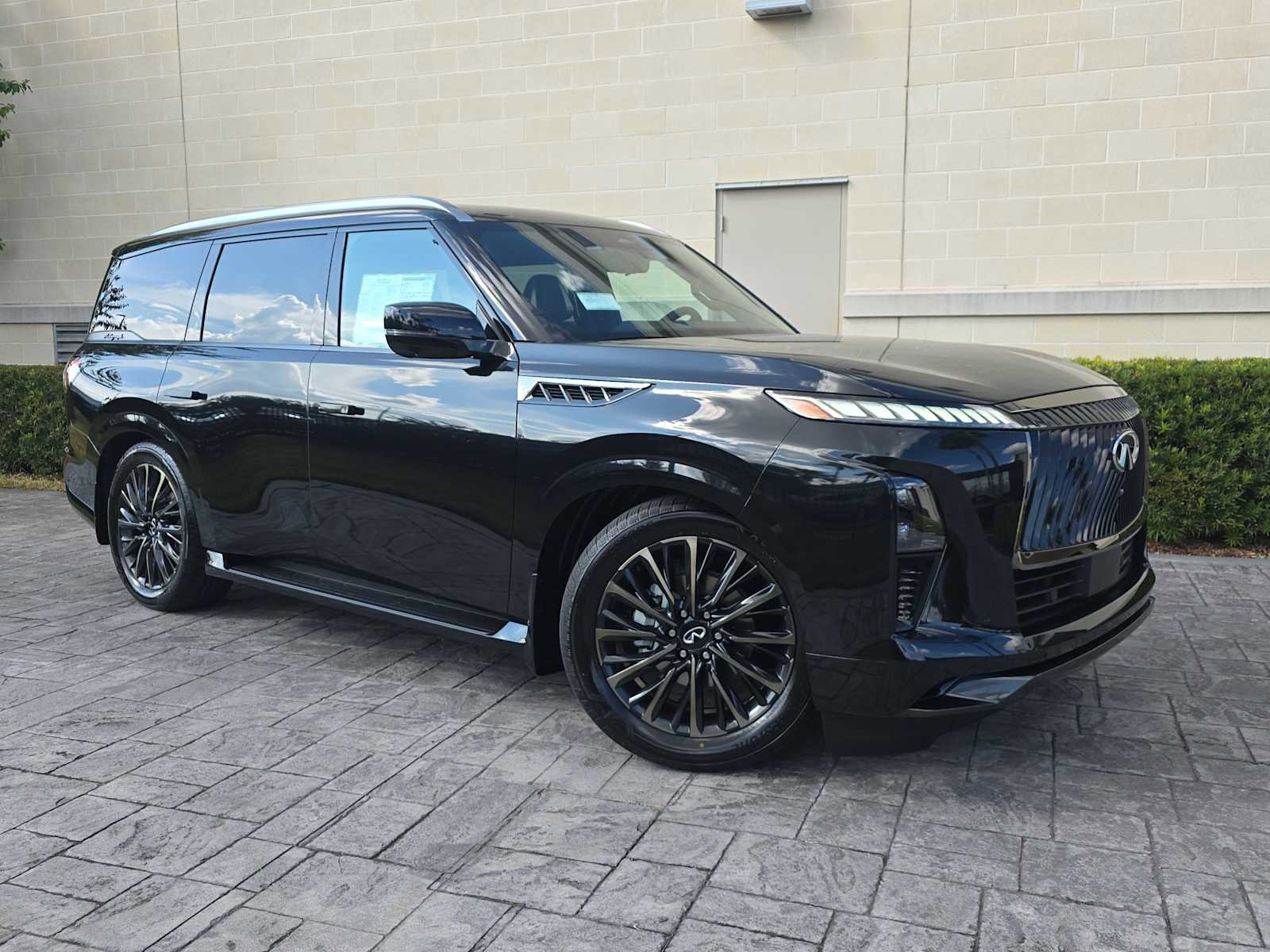 New 2026 INFINITI QX80 Autograph w/ Premium Cargo Package image 29