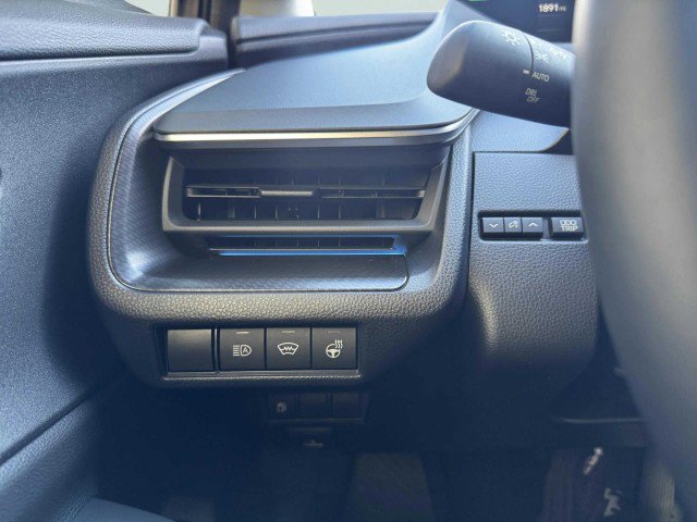Used 2025 Toyota Prius image 20