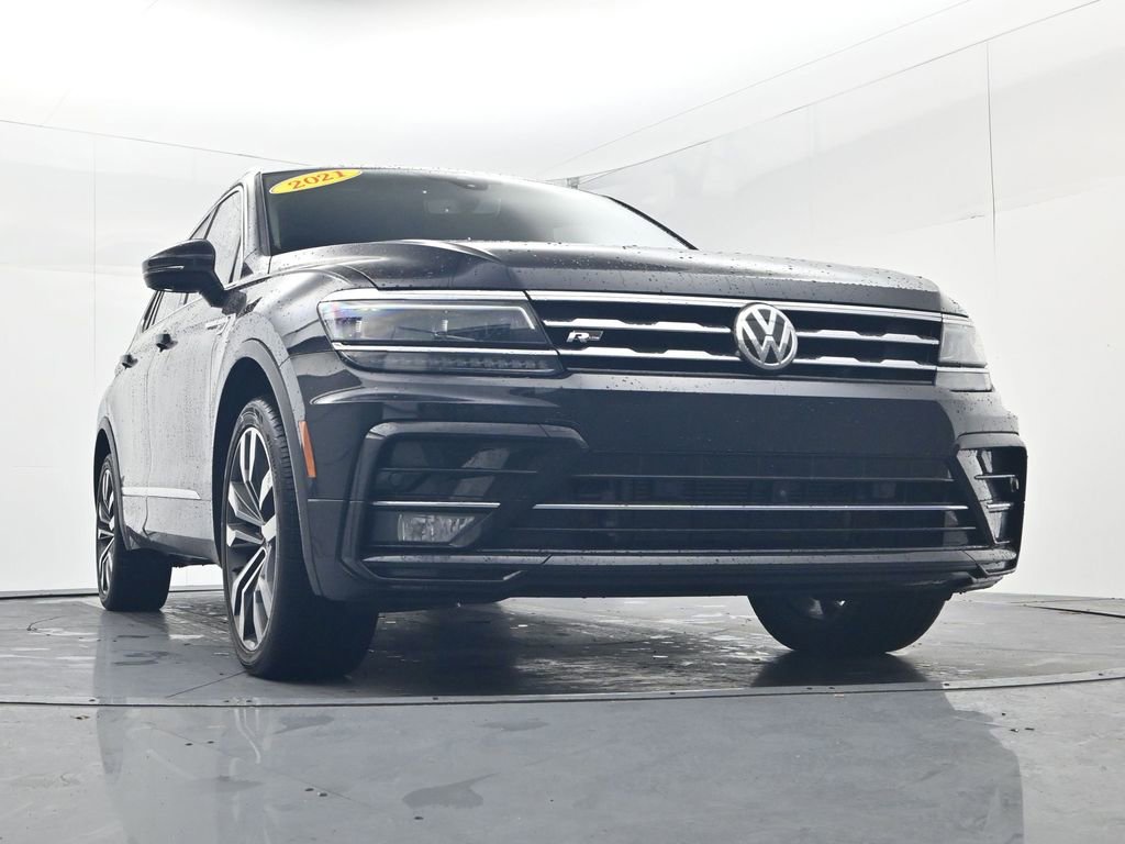 Used 2021 Volkswagen Tiguan SEL Premium R-Line image 37