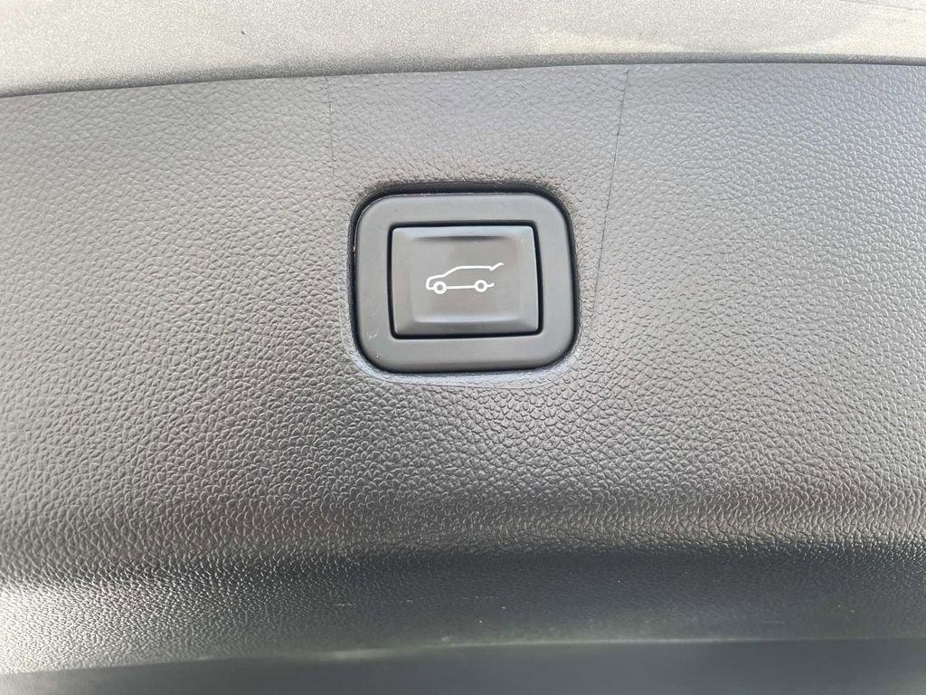 Used 2024 Chevrolet Blazer LT w/ Sound & Technology Package image 12