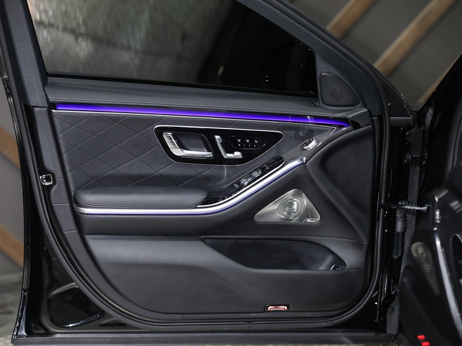 Used 2025 Mercedes-Benz S 580 4MATIC Sedan image 28