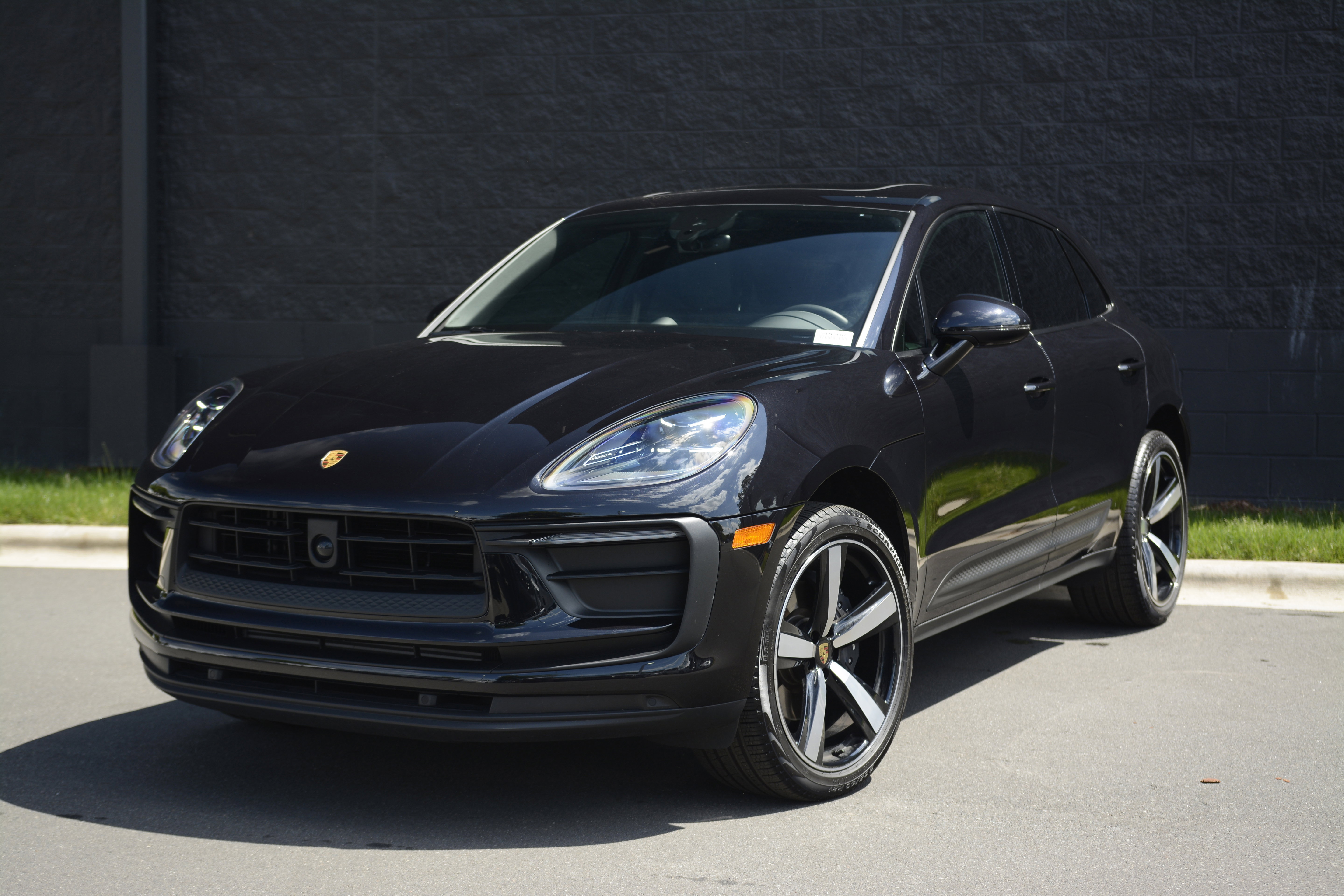 Certified 2026 Porsche Macan AWD/4WD video 1