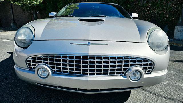 Used 2004 Ford Thunderbird RWD image 2