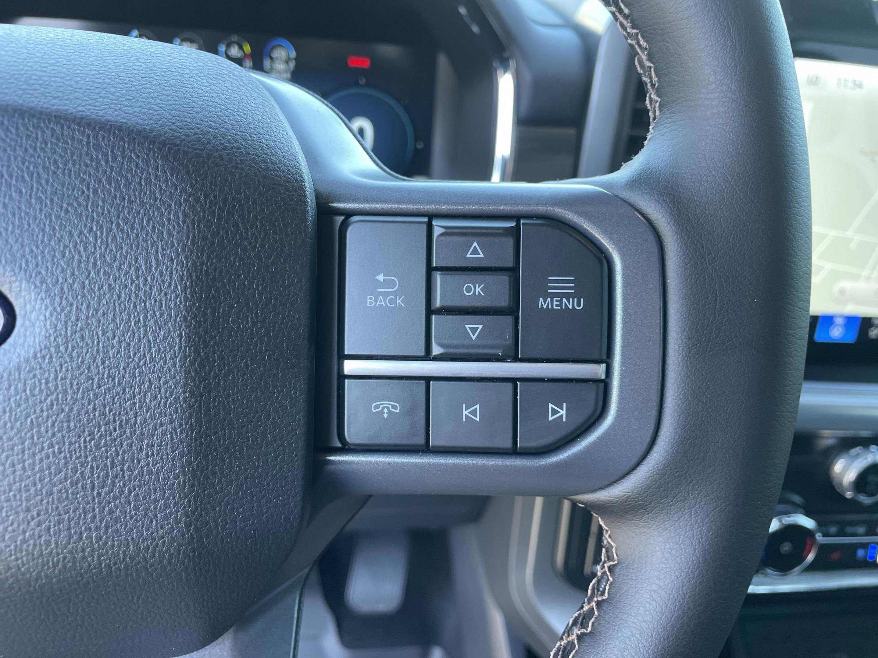 New 2025 Ford F150 Lariat w/ Equipment Group 501A Mid image 14