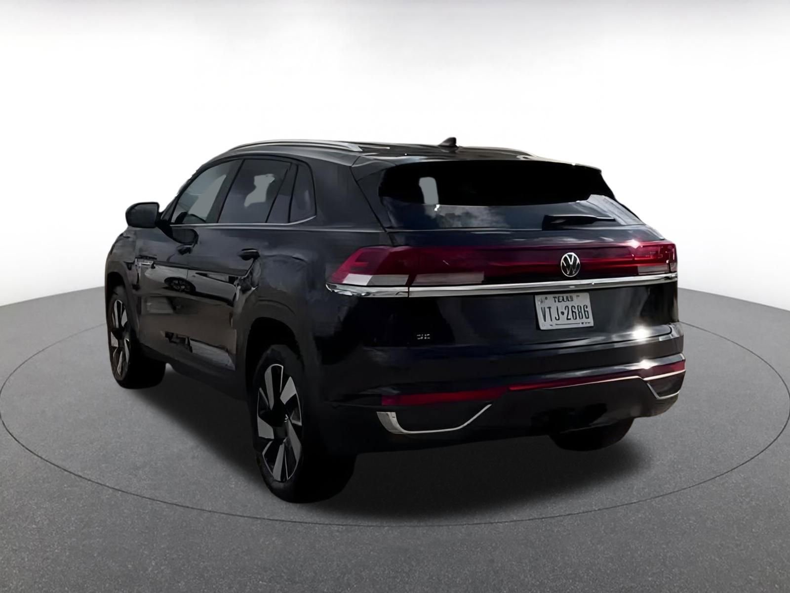 Used 2025 Volkswagen Atlas Cross Sport SE image 10