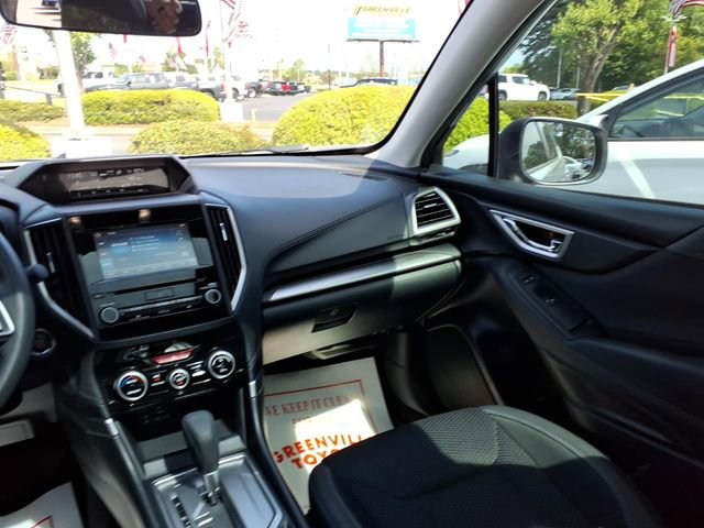 Used 2022 Subaru Forester Premium AWD/4WD image 11