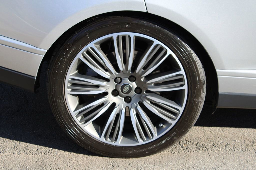 Used 2019 Land Rover Range Rover Supercharged image 37