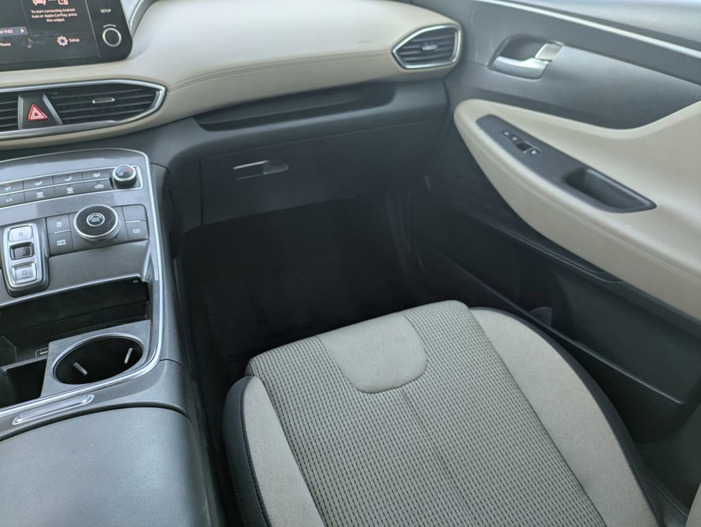 Used 2023 Hyundai Santa Fe SE image 17