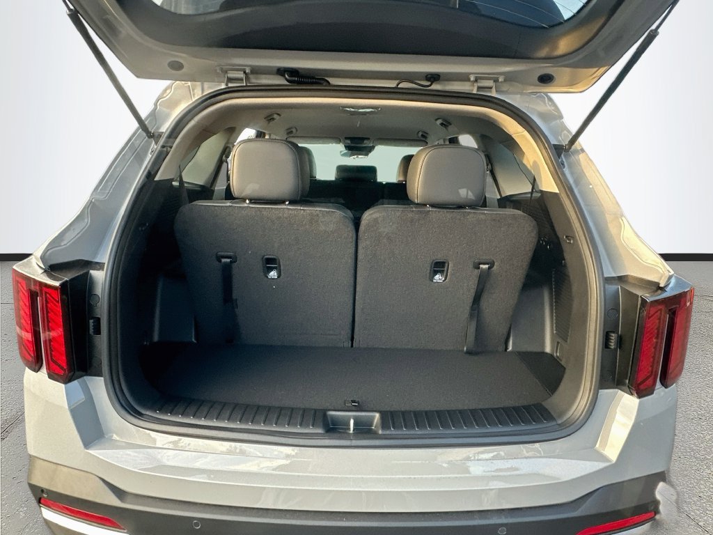 New 2026 Kia Sorento S FWD image 24