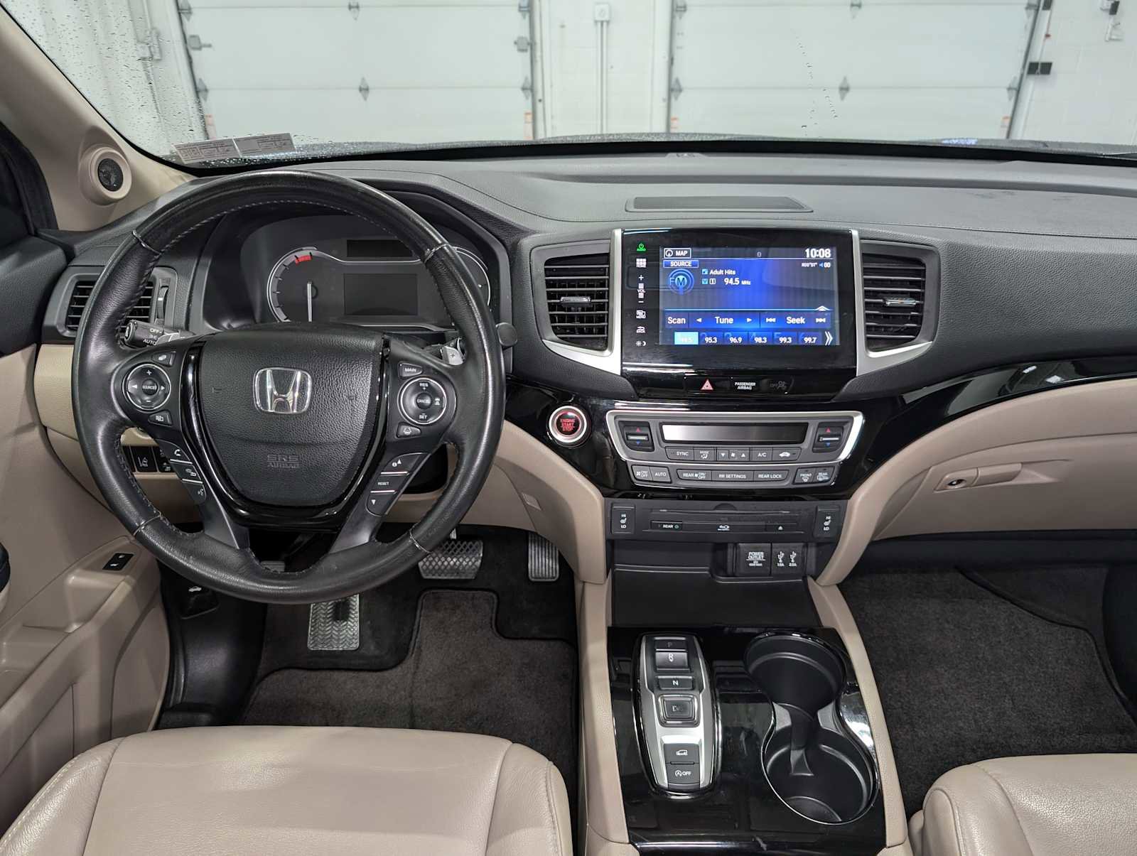 Used 2016 Honda Pilot Touring image 17