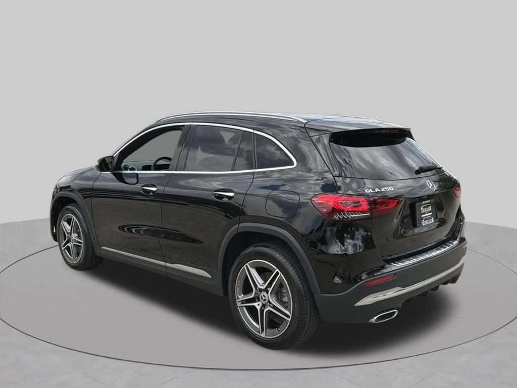 Used 2023 Mercedes-Benz GLA 250 4MATIC image 4