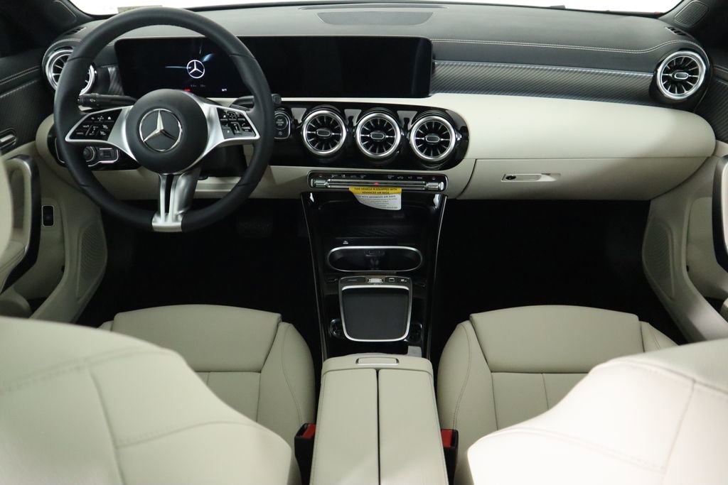 Used 2025 Mercedes-Benz CLA 250 image 14